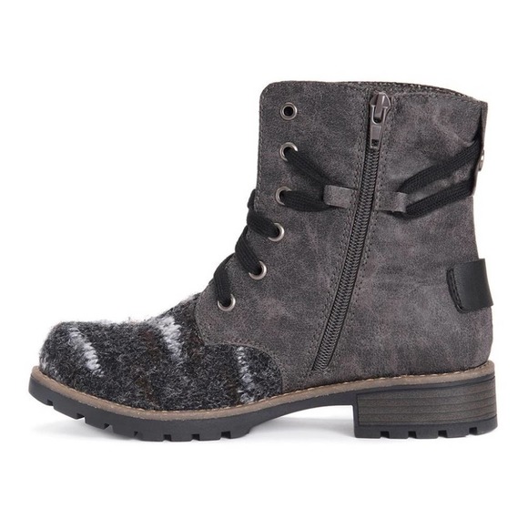 NWT Muk Luks Women's Evrill Boots Grey Size 7 - Style #16920 MSRP: $89 - Picture 3 of 6